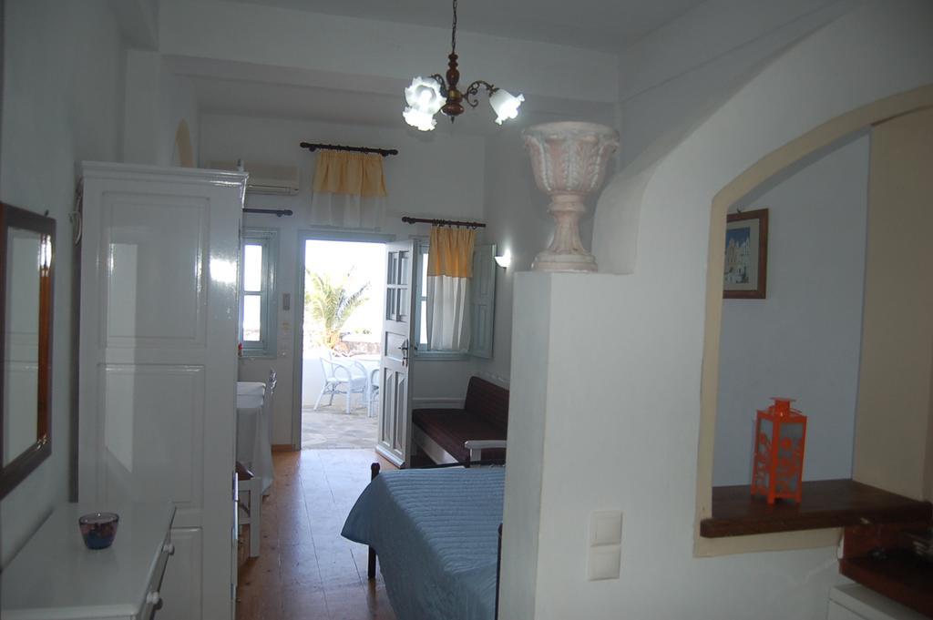 Atlantida Villas Foinikiá Habitación foto